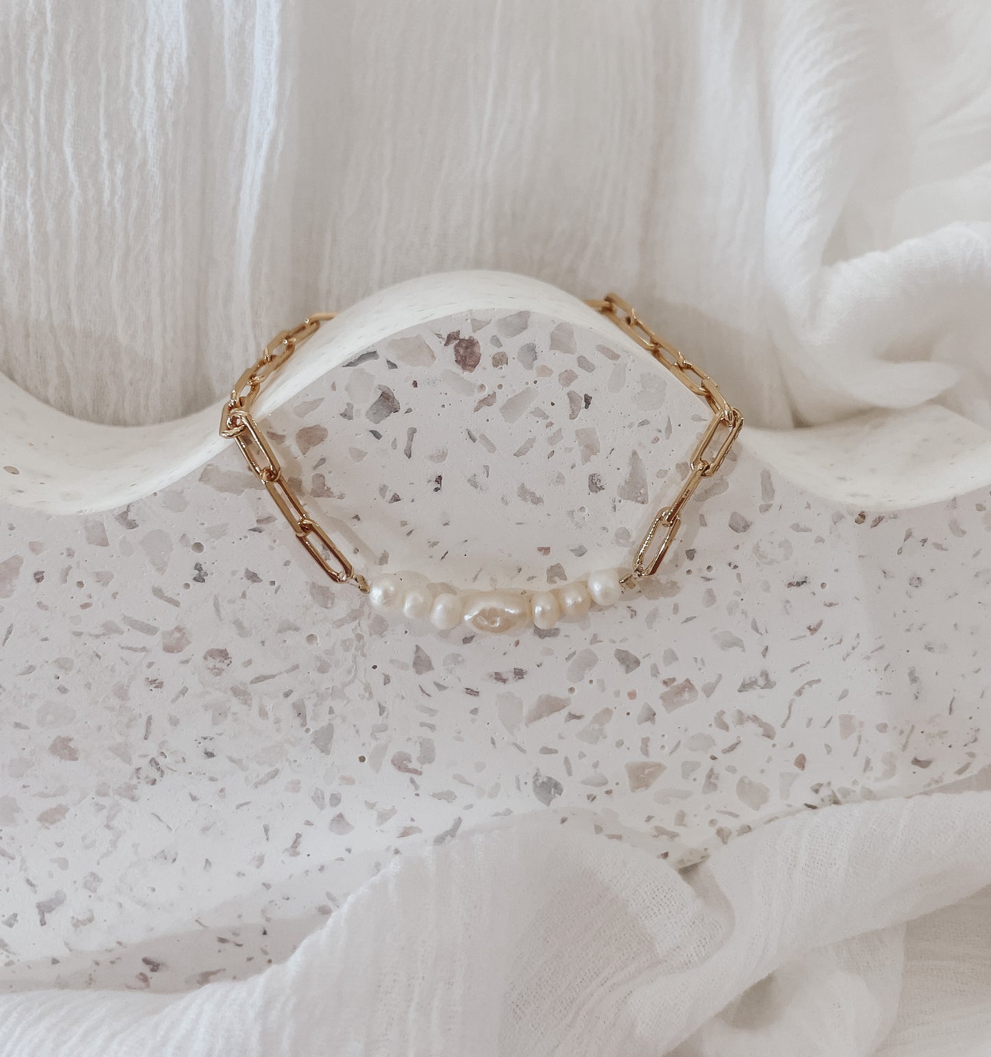 Gigi - Gold or Silver Plated Pearl Bracelet