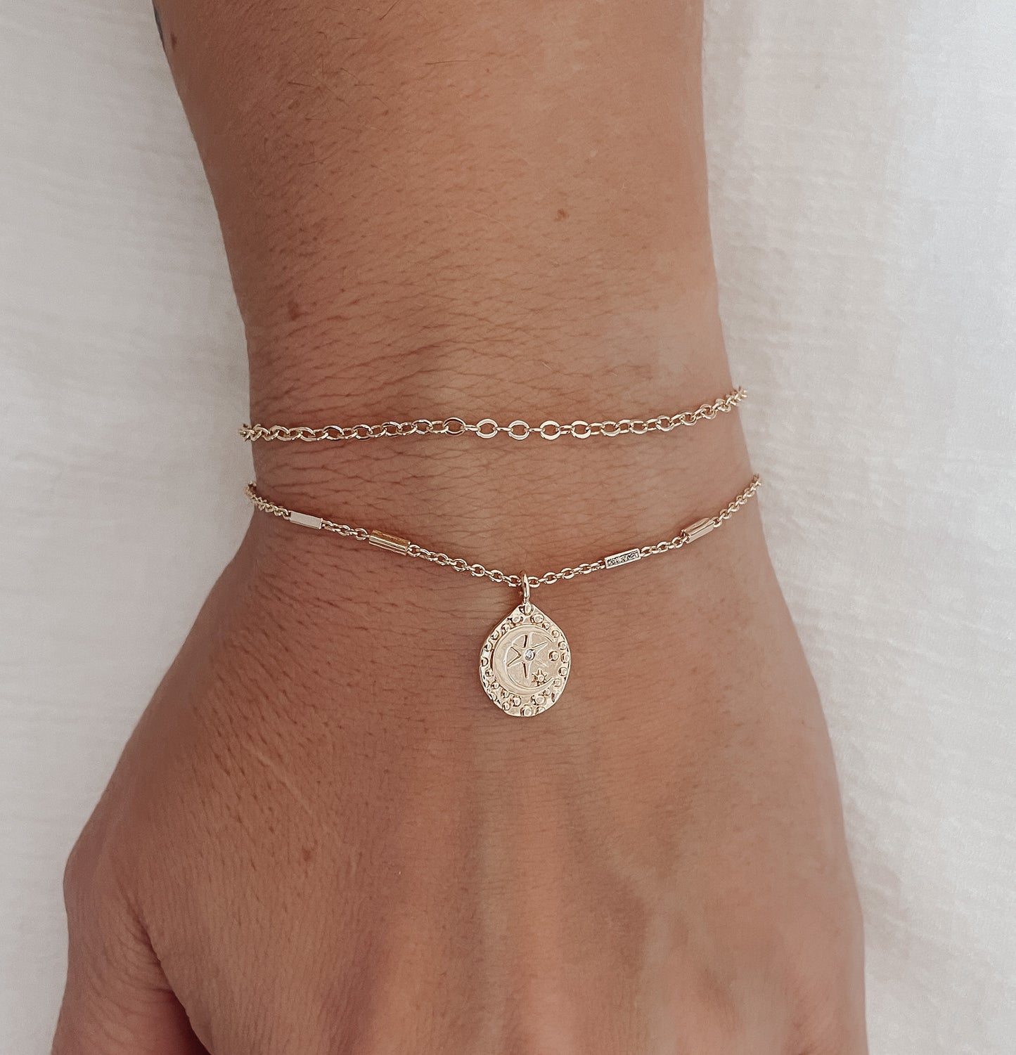 Waiola - Gold or Silver Plated Pearl Bracelet